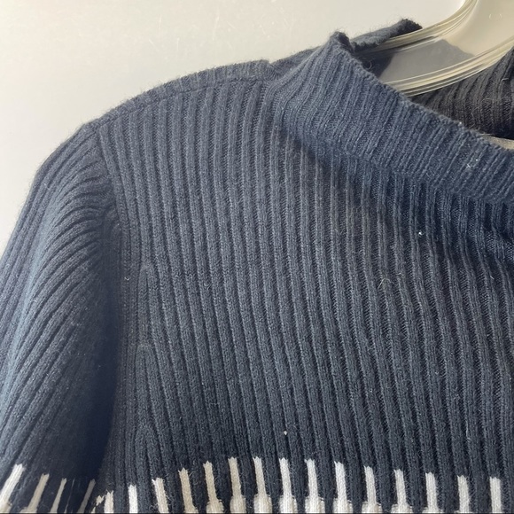 knitted sweater - Picture 5 of 6